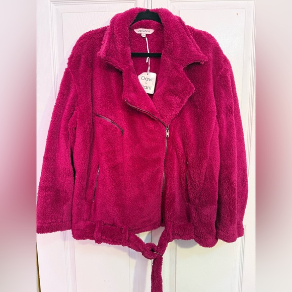 DAVI & DANI Jackets & Blazers - DAVI & DANI Women's Fuchsia Teddy Moto Jacket